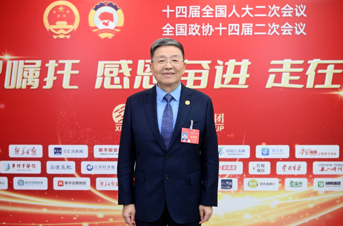 全国人大代表、中国工程院院士、28圈(NG)大舞台药业董事长肖伟：开发中药“经典名方”，让“好方”变“好药”